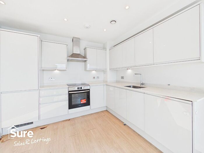 2 Bedroom Flat To Rent In Hamilton House, Marlowes, Hemel Hempstead, Hertfordshire, HP1