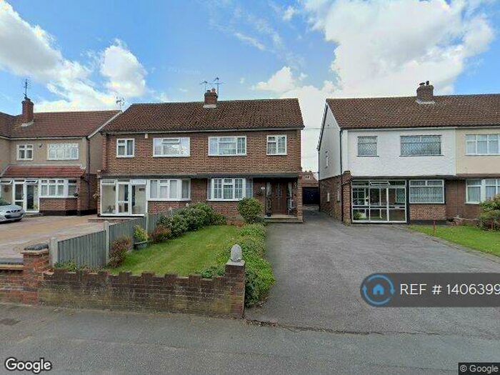 3 Bedroom Semi-Detached House To Rent In Gubbins Lane, Romford, RM3