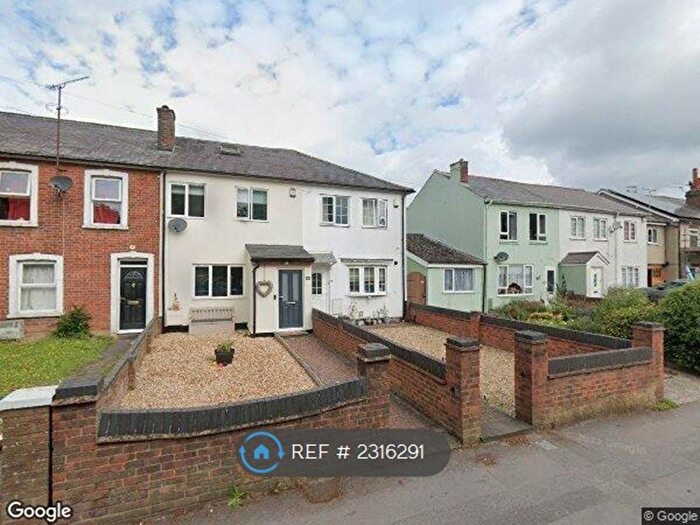 2 Bedroom Terraced House To Rent In School Road, Tilehurst, Reading, RG31