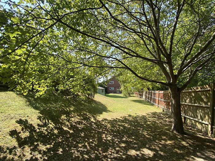 4 Bedroom Detached House For Sale In Friday Street, Eastbourne, BN23