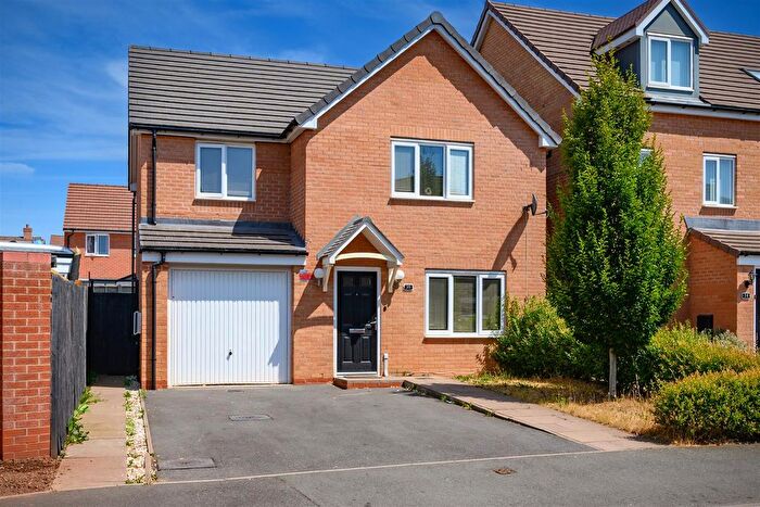 4 Bedroom Detached House For Sale In Owens Road, Coventry, CV6