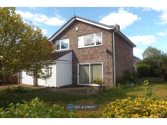 3 Bedroom Detached House To Rent In Swenson Avenue, Nottingham, NG7