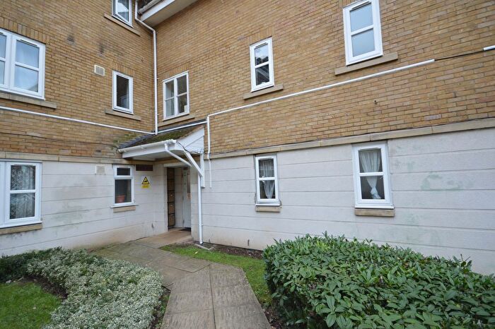 2 Bedroom Flat To Rent In Willow Tree Court, Crawford Avenue, Wembley, HA0