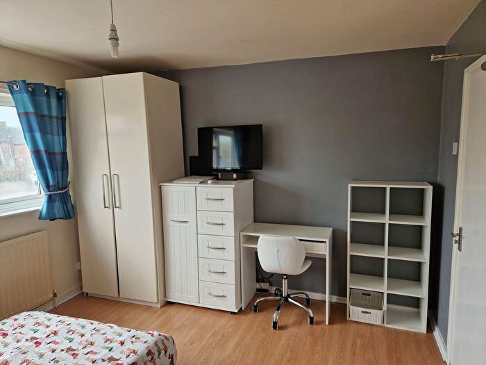 1 Bedroom Studio To Rent In The Green, Handsacre, WS15