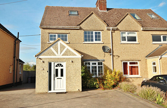3 Bedroom Semi-Detached House For Sale In Springfield Oval, Witney, OX28