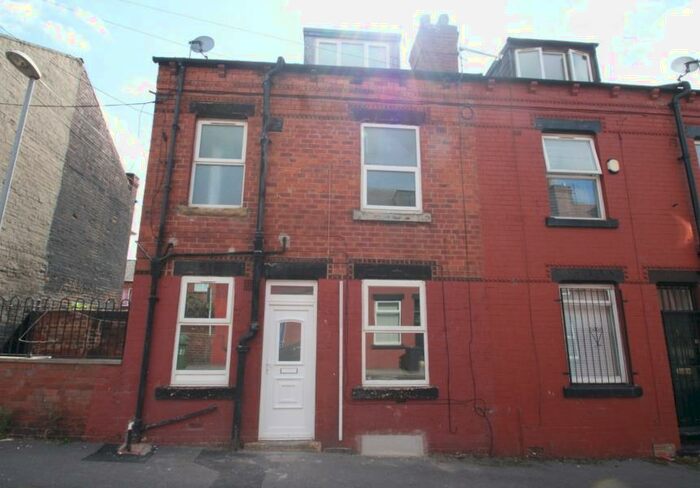 2 Bedroom Terraced House To Rent In Glensdale Terrace, Leeds, LS9