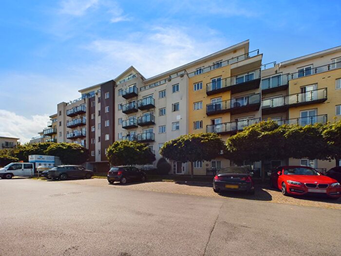 2 Bedroom Flat To Rent In Gisors Road, Southsea, PO4