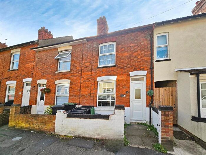 2 Bedroom Terraced House For Sale In Queen Street, Rushden, NN10
