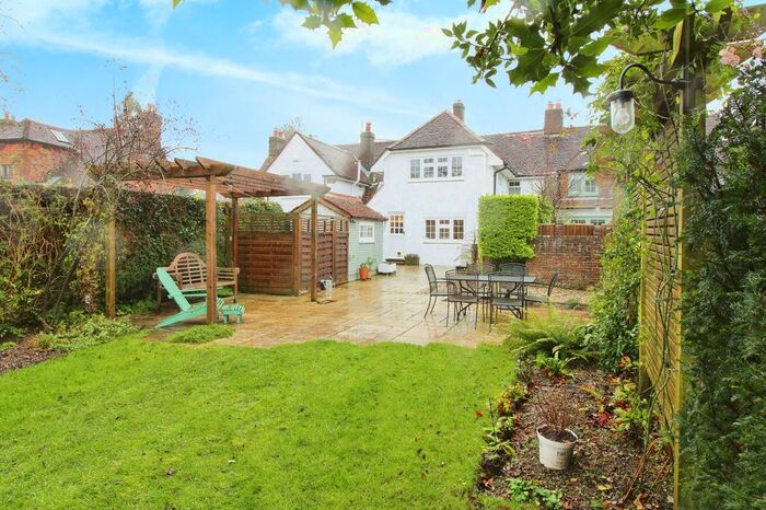 3 Bedroom Cottage For Sale In High Street, Meonstoke, Southampton, SO32