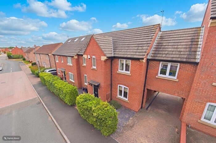 4 Bedroom Terraced House For Sale In Allendale Road, Loughborough, LE11