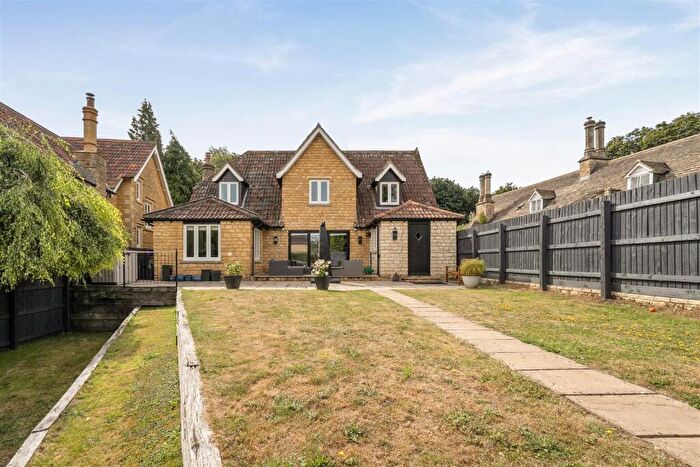 4 Bedroom Detached House For Sale In Church Road, Derry Hill, Calne, SN11