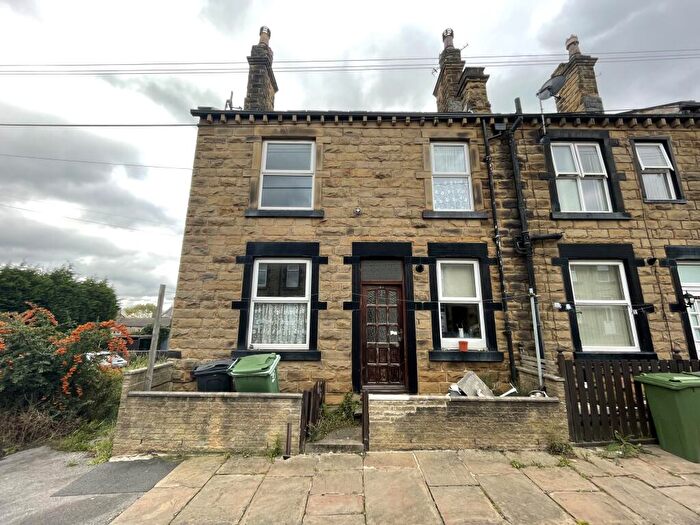 2 Bedroom End Of Terrace House For Sale In Great Northern Street, Morley, Leeds, LS27