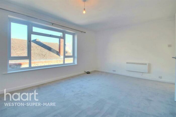 2 Bedroom Flat To Rent In Shrubbery Avenue, BS23