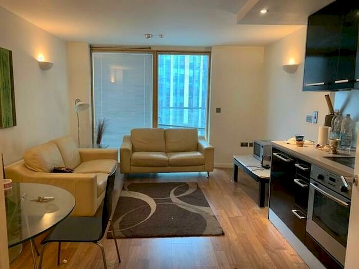 2 Bedroom Flat To Rent In Central Quarter, Wellington Street, Leeds, LS1