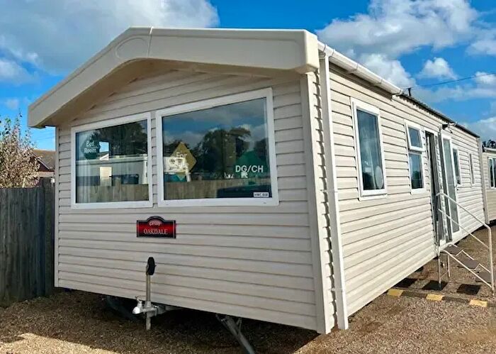 2 Bedroom Park Home For Sale In Park Road, Littlestone, New Romney, TN28