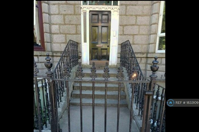 2 Bedroom Flat To Rent In Fonthill Road, Aberdeen, AB11