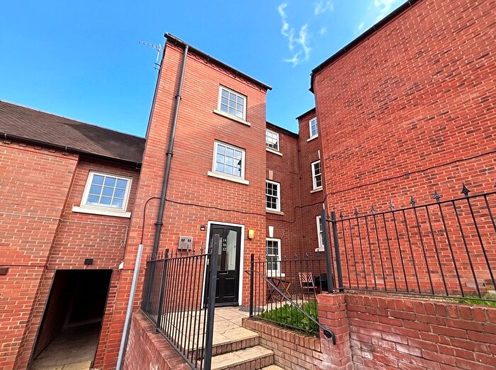 2 Bedroom Flat For Sale In Park Street, Shifnal, Shropshire, TF11