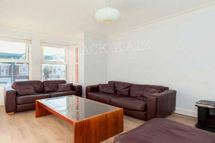 2 Bedroom Flat To Rent In Coleraine Road, N8
