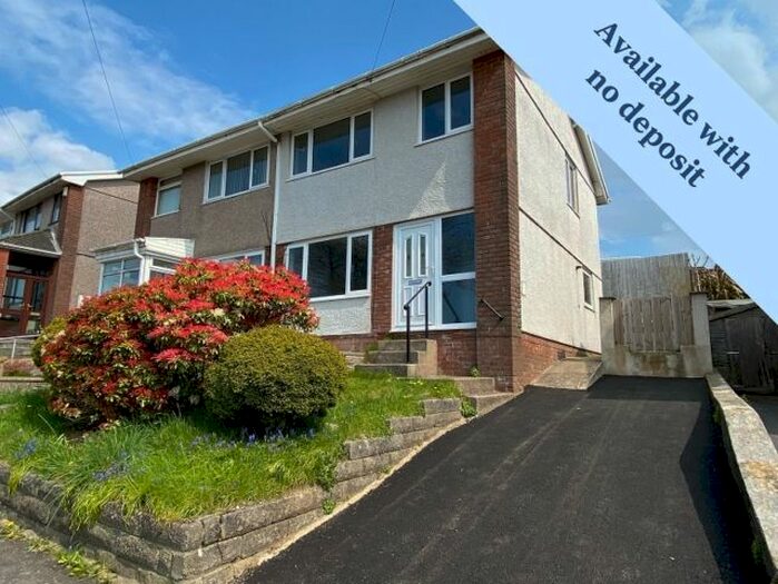 3 Bedroom Semi-Detached House To Rent In Broadmead, Killay, SA2