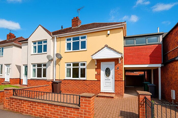 3 Bedroom Semi Detached House For Sale In Brookside, Hucknall, Nottingham, NG15