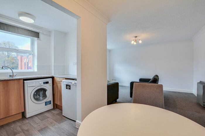 2 Bedroom Flat To Rent In Gell Street, Sheffield, S3
