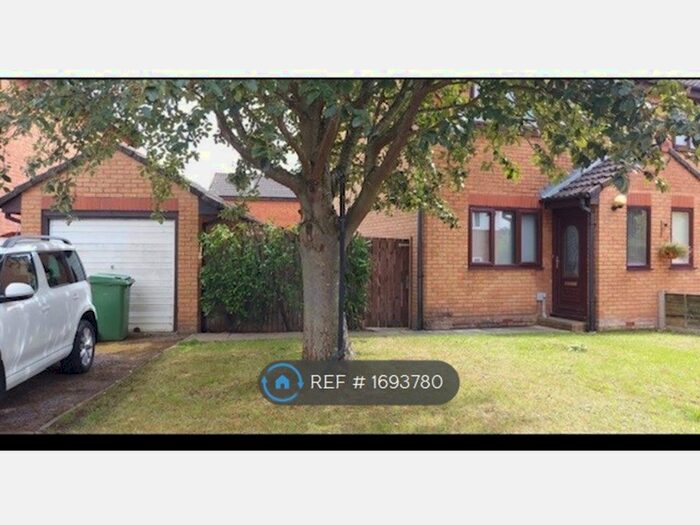 2 Bedroom Semi-Detached House To Rent In Belfry Close, Liverpool, L12