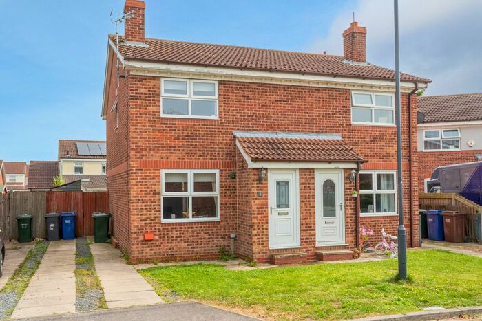 3 Bedroom Semi-Detached House For Sale In Ash Close, North Duffield, Selby, YO8