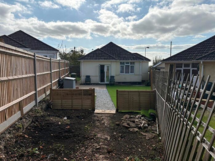 2 Bedroom Detached Bungalow For Sale In Caxton Avenue, Southampton, SO19