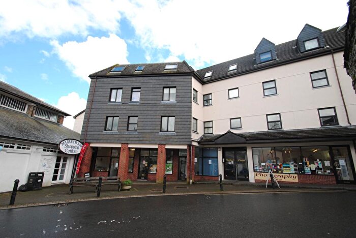1 Bedroom Flat To Rent In Market Court, Market Street, Launceston, Cornwall, PL15