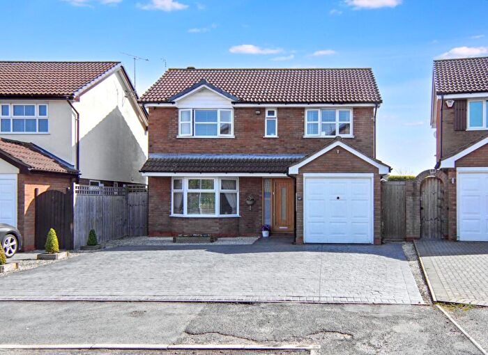 4 Bedroom Detached House For Sale In James Dawson Drive, Millisons Wood, CV5