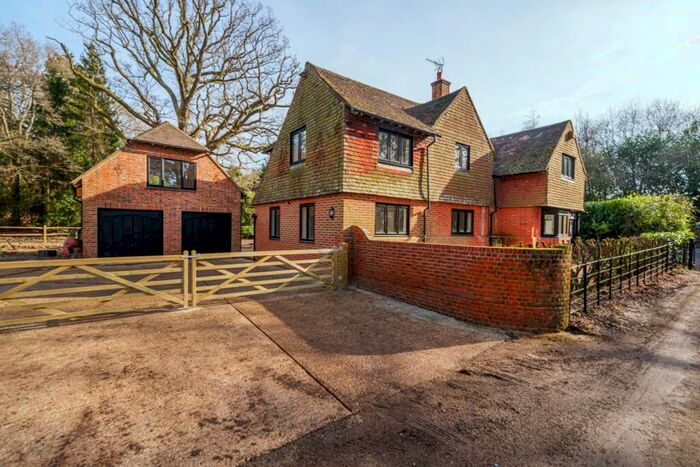 5 Bedroom Detached House To Rent In High Street Balcombe, RH17