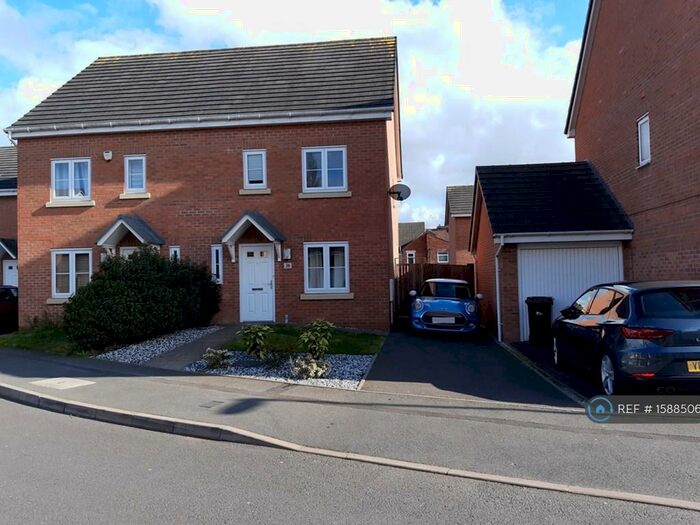 3 Bedroom Semi-Detached House To Rent In Saw Mill Way, Burton Upon Trent, DE14