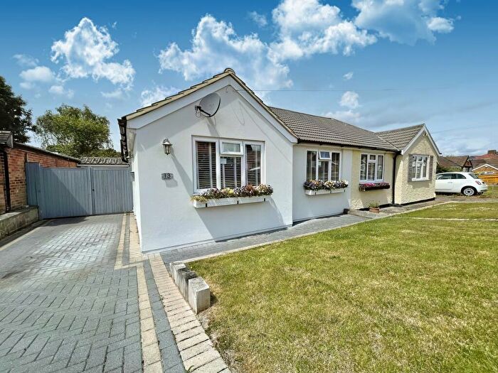 2 Bedroom Bungalow To Rent In Felton Close, Petts Wood, Orpington, BR5