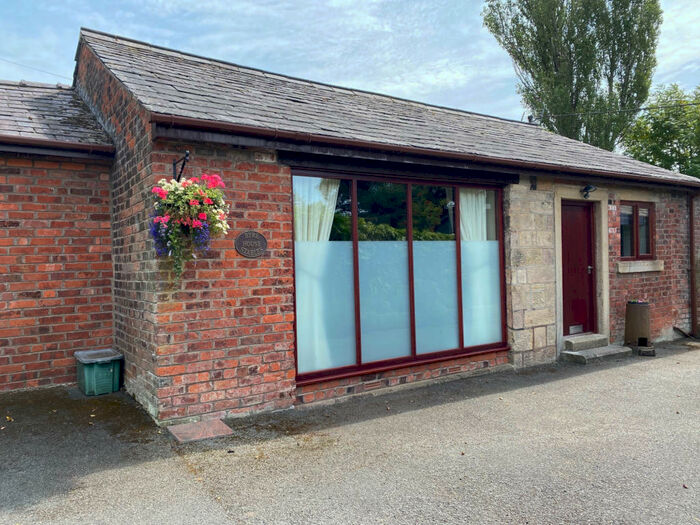 2 Bedroom Cottage To Rent In Bezza Lane, Salmesbury, PR5