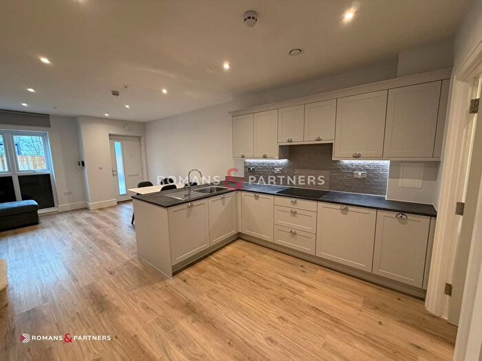 4 Bedroom Town House To Rent In Green Park Village, Reading, RG2