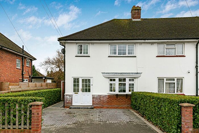 3 Bedroom Semi Detached House For Sale In Stephen Close, Egham, Surrey, TW20