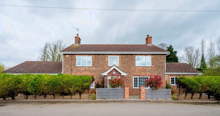 4 Bedroom Detached House For Sale In Tipps End, Welney, Wisbech, PE14