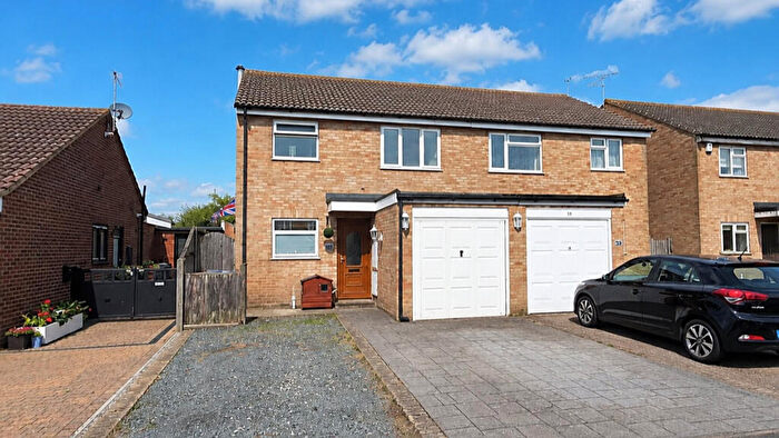3 Bedroom Semi Detached House For Sale In Hampton Close, Herne Bay, CT6