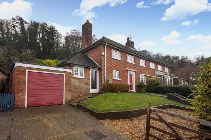 3 Bedroom Semi-Detached House To Rent In Stafford Road, Caterham, CR3