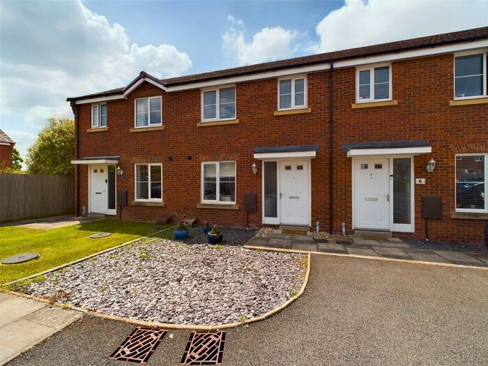 3 Bedroom Terraced House For Sale In Mons Drive, Brockhill Village, Norton, Worcester, WR5