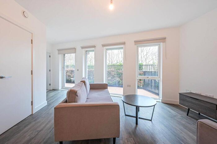 3 Bedroom Flat To Rent In Adlay Apartments, Silvertown, London, E16