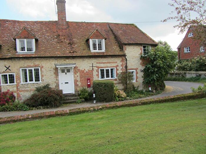 3 Bedroom Semi-Detached House To Rent In Roxford Cottage, Alton, GU34