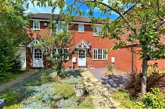 2 Bedroom Terraced House To Rent In Woking, Surrey, GU22