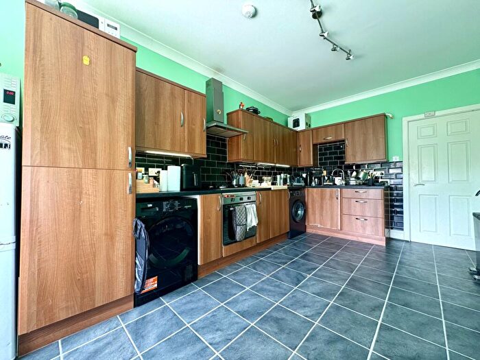 3 Bedroom Flat To Rent In Rutherford Road, Liverpool, L18