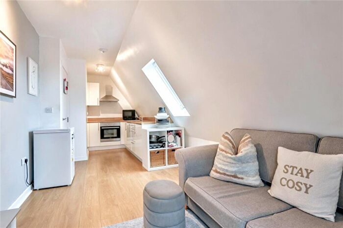 1 Bedroom Apartment For Sale In Christchurch Road, Boscombe, Bournemouth, BH7