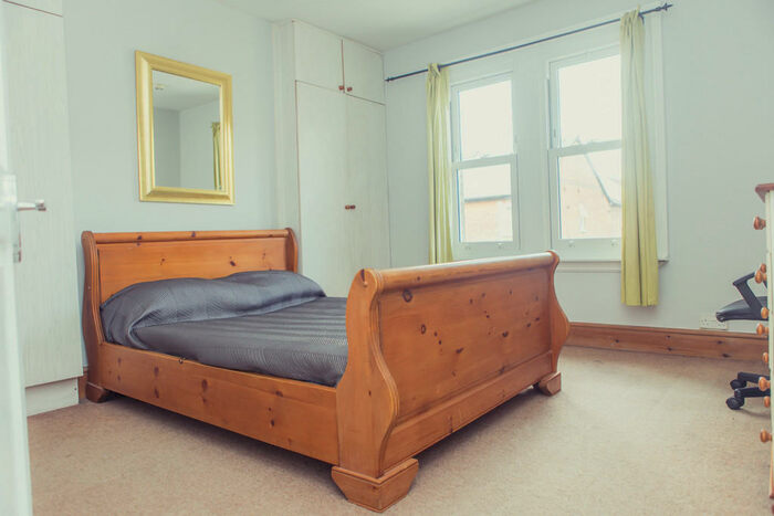 4 Bedroom Semi-Detached House To Rent In Artillery Road, Guildford, GU1