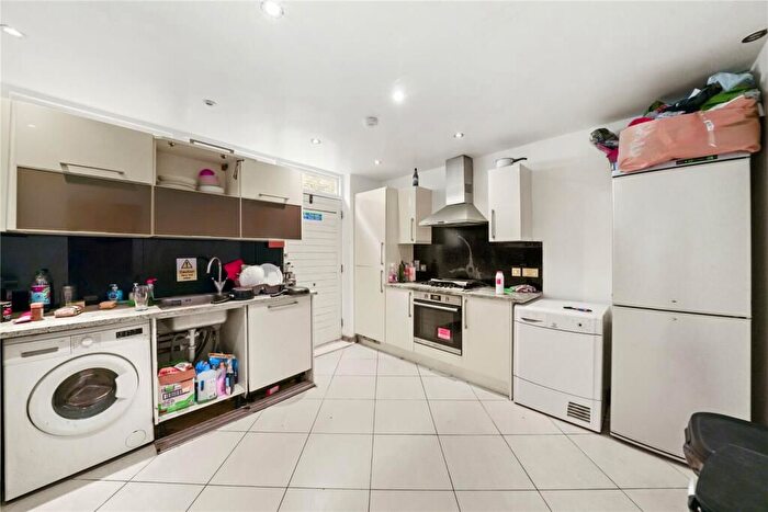 4 Bedroom Terraced House To Rent In Tavistock Mews, Holloway, N19