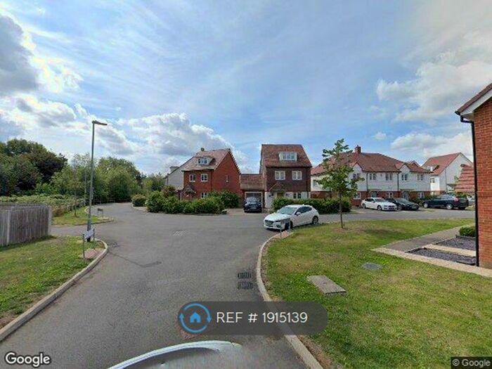 3 Bedroom Terraced House To Rent In Thiepval Drive, Tonbridge, TN11