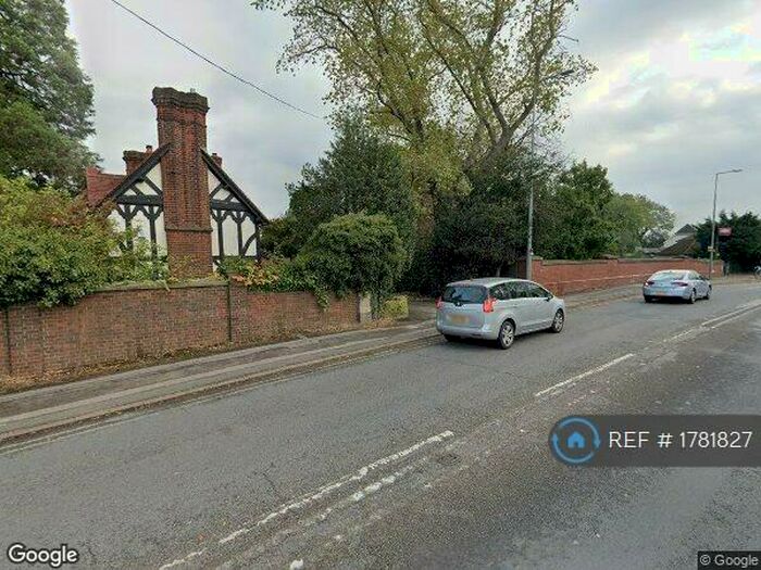 4 Bedroom Detached House To Rent In Watling Street, Fenny Stratford, Milton Keynes, MK1