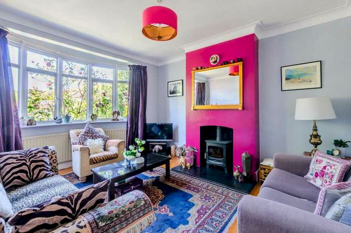 4 Bedroom House To Rent In Ivymount Road, West Norwood, SE27